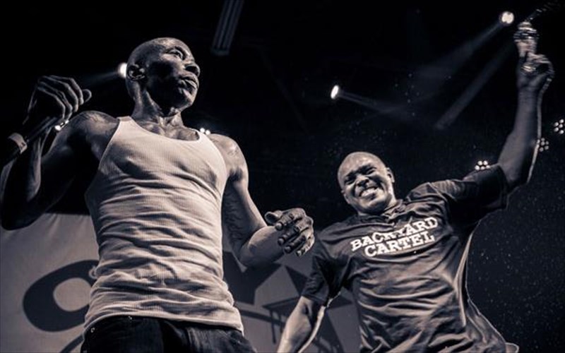 oi-onyx-live-sto-cine-kerameikos