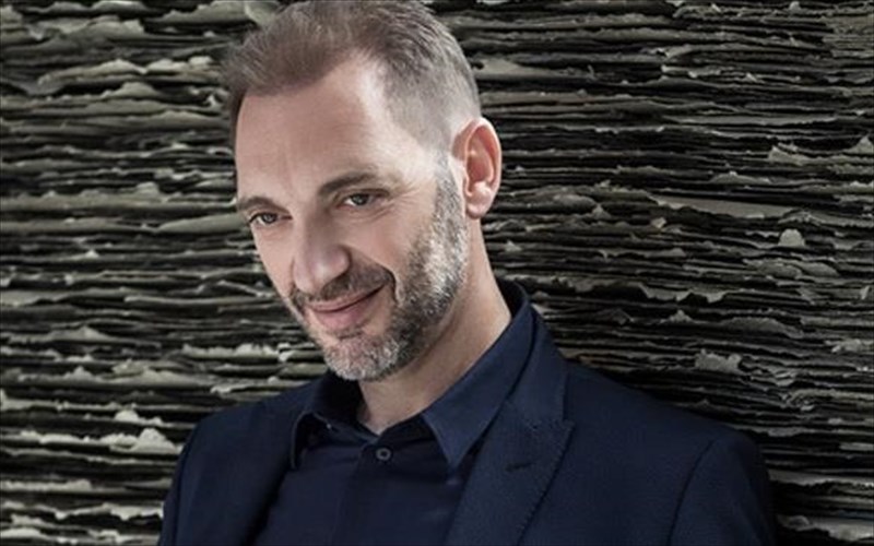 o-gerasimos-andreatos-sto-beakeio-theatro-peiraia