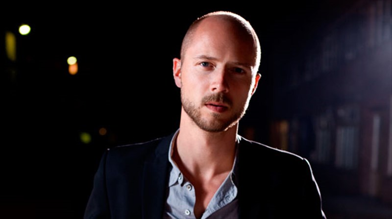 enas-norbigos-mousikos-stin-ellada