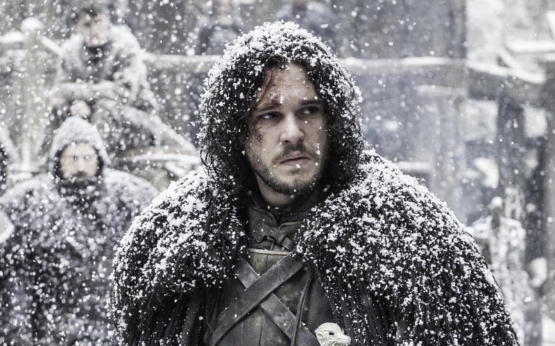 to-finale-tis-ektis-sezon-tou-game-of-thrones-anamenetai-sugklonistiko