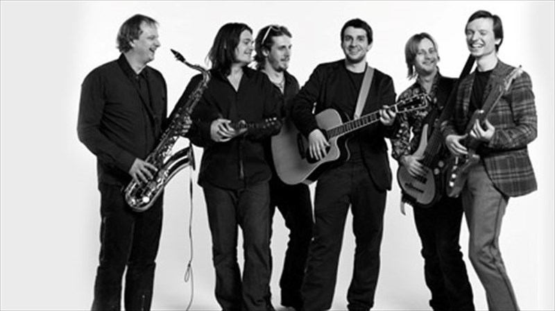 o-peter-nalitch-kai-oi-filoi-tou-sto-gagarin