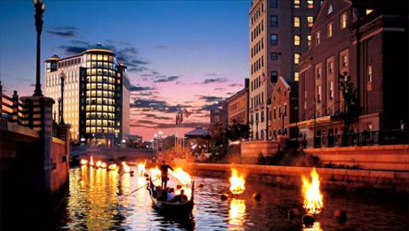 otan-i-nuxta-peftei-feugoume-gia-taksidia-me-fos-nuxta-peftei-feugoume-gia-taksidia-me-fos