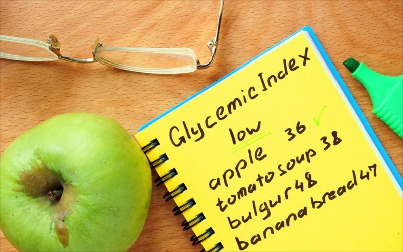 glukaimikos-deiktis-ti-einai-kai-pos-na-ton-kratisete-xamila