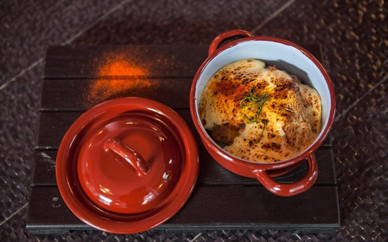 klepsame-mia-suntagi-pou-mas-taksideuei-sto-aigaio-apo-ton-sef-tou-otto