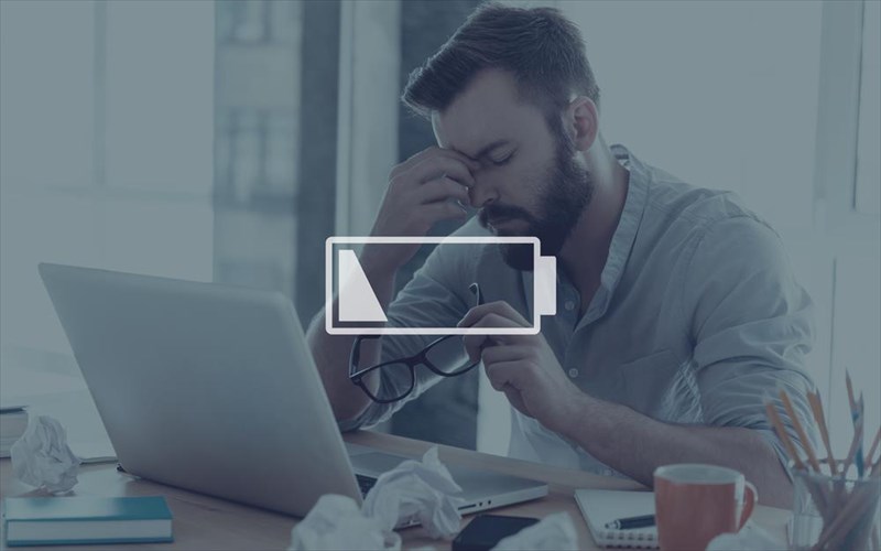 niothete-sunexeia-kourasmenoi-anebaste-tin-energeia-sta-upsi-me-tesseris-aples-allages