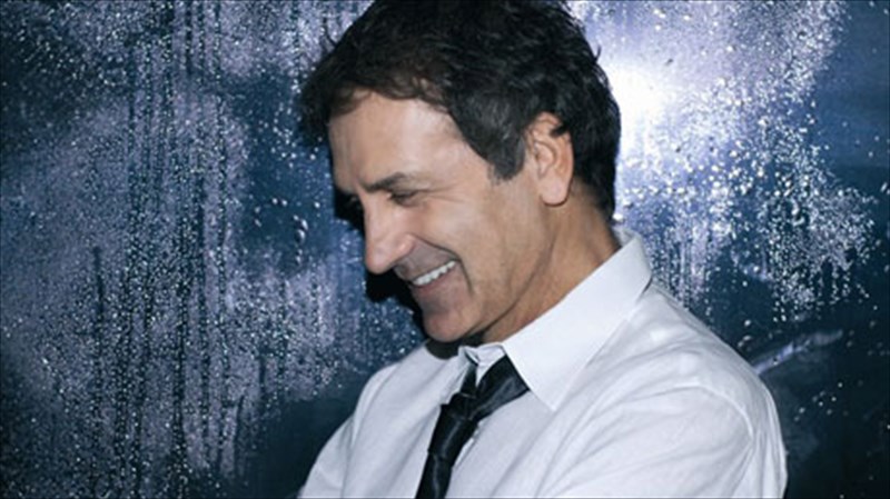 o-giorgos-ntalaras-stis-geitonies-tis-athinas