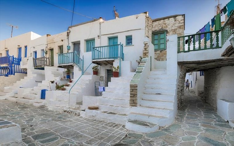 mousiko-problepetai-to-kalokairi-sti-folegandro