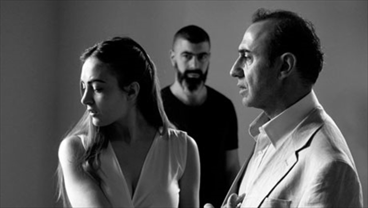 theatrikes-siopes-tou-ipsen