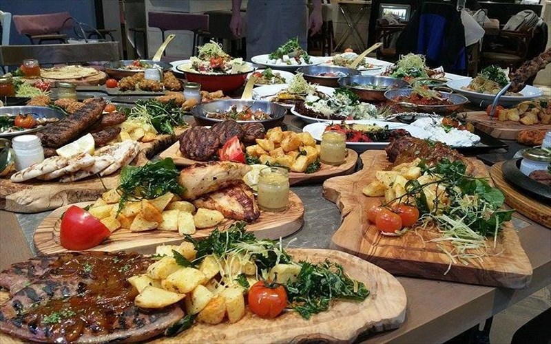 greek-spirit-menou-me-piata-pou-thumizoun-giagia