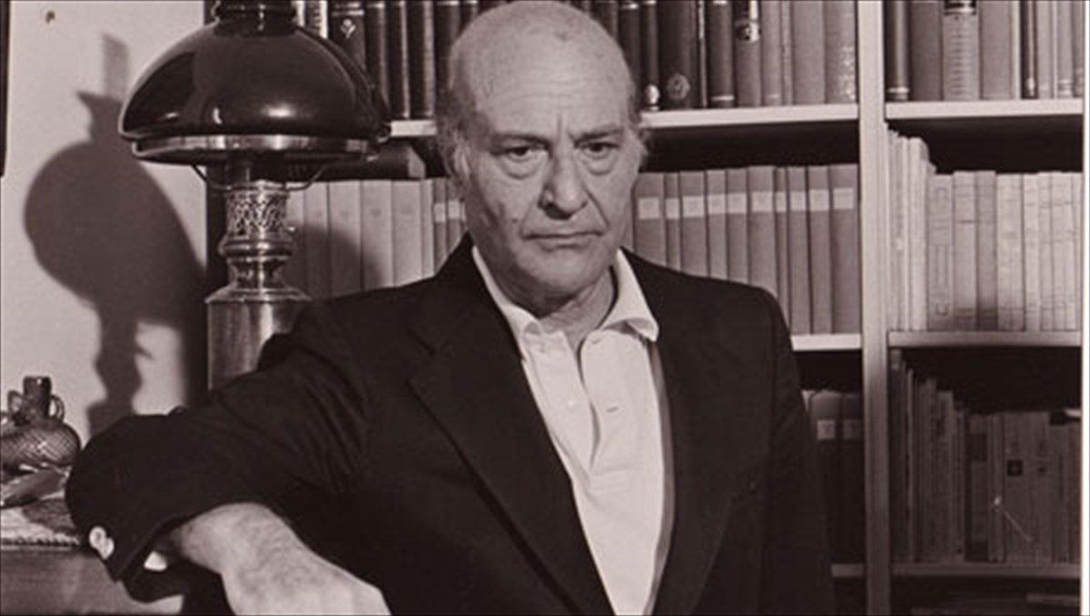 o-odusseas-elutis-se-dodeka-glosses