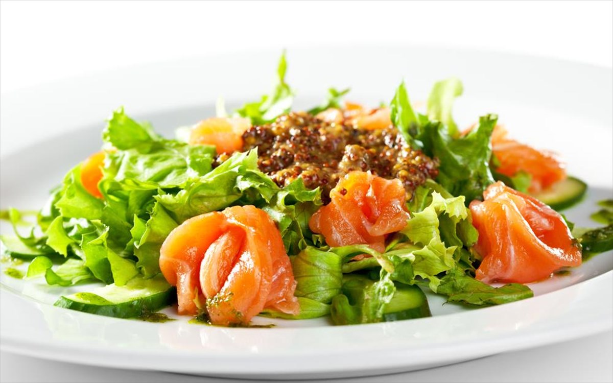 prasini-salata-solomos