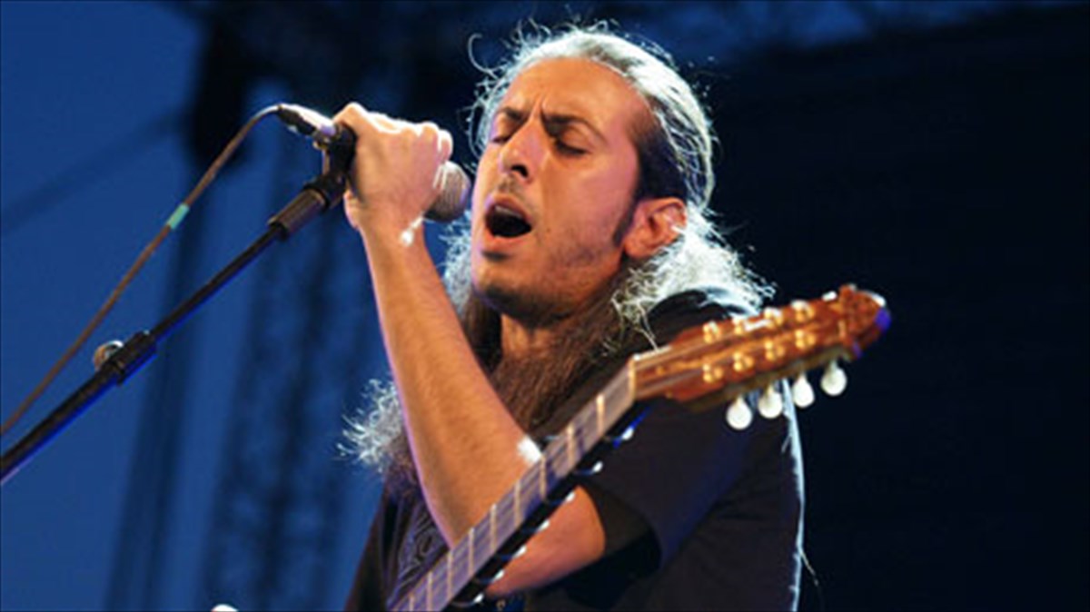 o-giannis-xaroulis-etoimazei-magganeies-ston-stauro-tou-notou