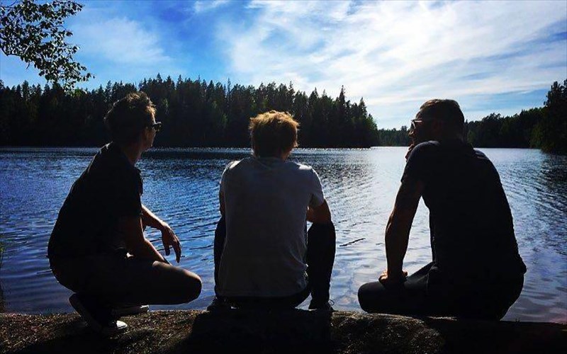 thumomaste-ta-highlights-ton-muse-ligo-prin-ti-megali-sunaulia