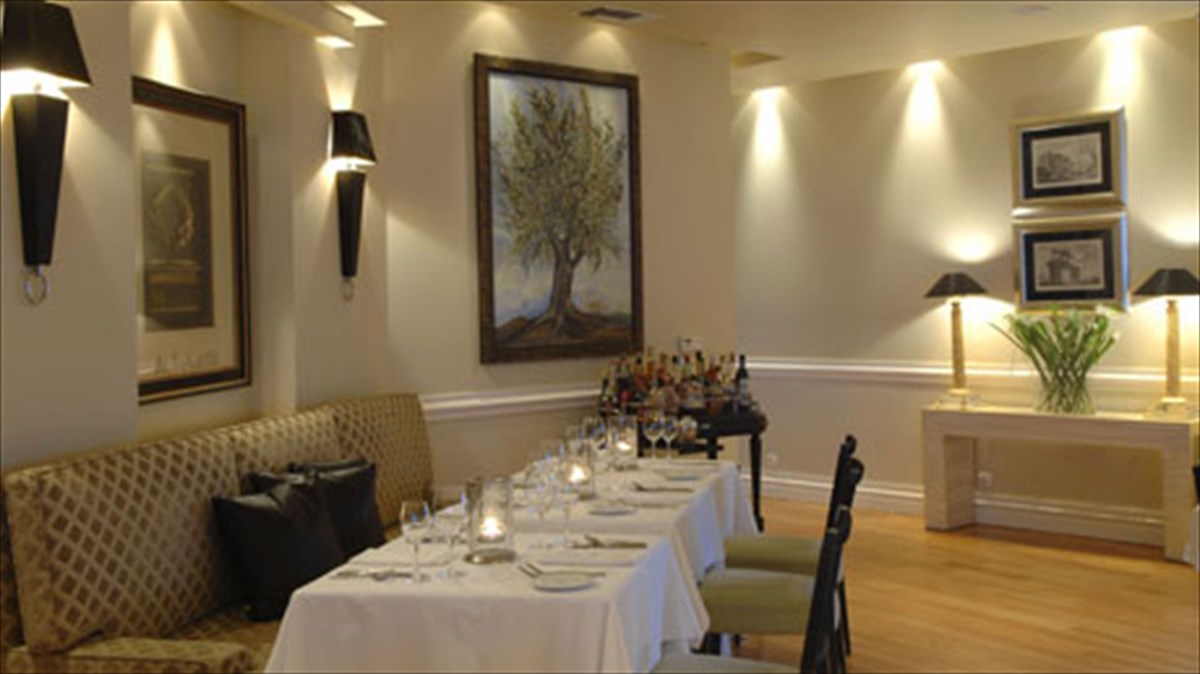 bradies-geusignosias-me-thea-stous-orizontes-lukabittou