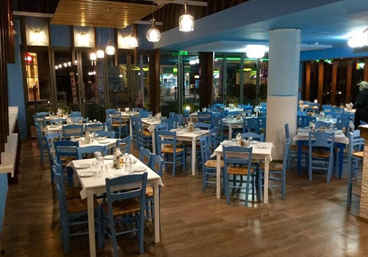 psitos-mpakaliaros-prosegmeno-casual-kai-value-for-money-thalassino-fagito