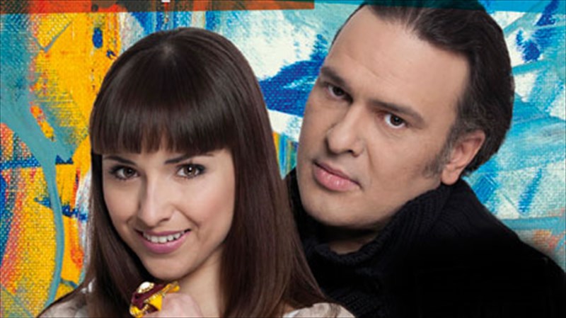 o-kostas-leibadas-giortazei-ti-gunaika