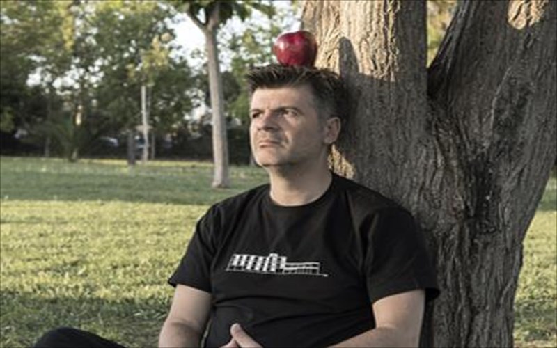 o-foibos-deliborias-erxetai-ston-kipo-tou-megarou