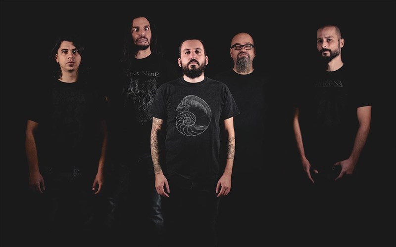 neo-tragoudi-kai-video-gia-tous-tardive-dyskinesia