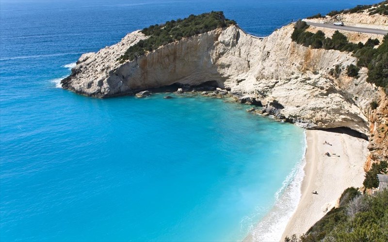 autes-einai-oi-pio-dimofileis-paralies-tis-mesogeiou-sumfona-me-to-tripinview