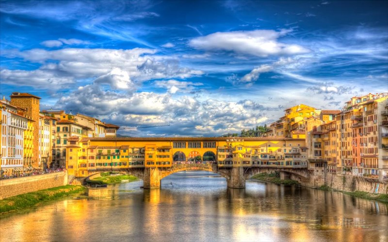 oi-kaluteres-poleis-tis-europis-sumfona-me-to-travel-kai-leisure-leisure