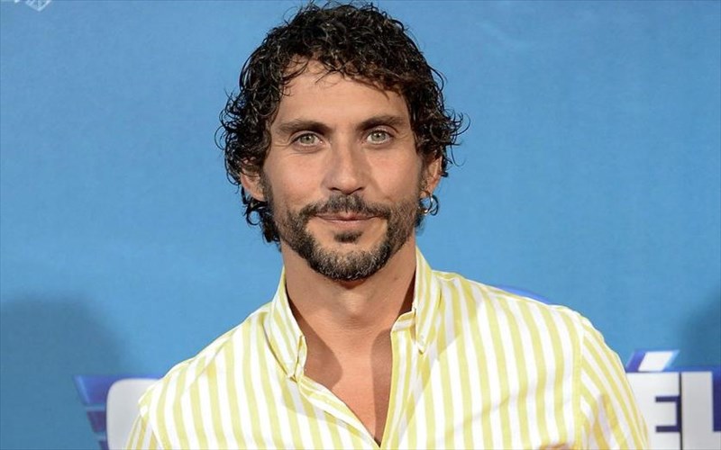 to-netflix-milaei-ispanika