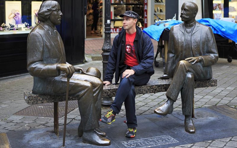 psaxnete-gia-filous-sto-eksoteriko-autes-einai-oi-pio-filikes-poleis