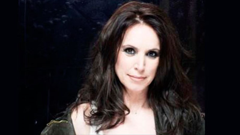 melopoiimeni-poiisi-sti-skini-tou-ianou