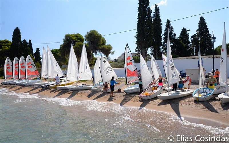 kupello-armatas-2016-oi-spetses-sunexizoun-dunamika-tis-diorganoseis