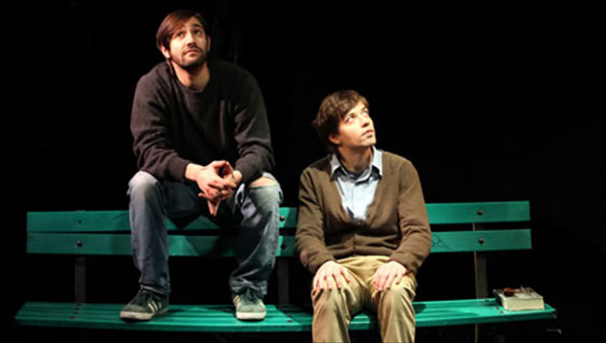 komiko-drama-me-sugxrones-anasfaleies-sto-beton7