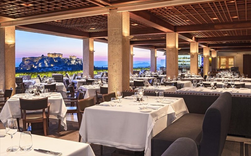 to-gb-roof-garden-kerdizei-mia-akomi-diakrisi