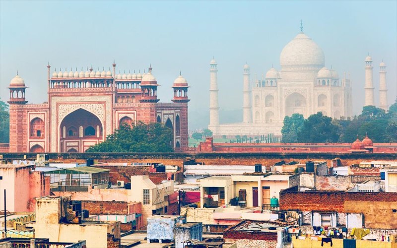 okto-proorismoi-gia-tous-opoious-oi-taksidiotes-paraponiountai