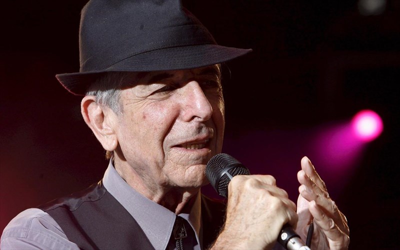 o-leonard-cohen-dilonei-etoimos-na-pethanei