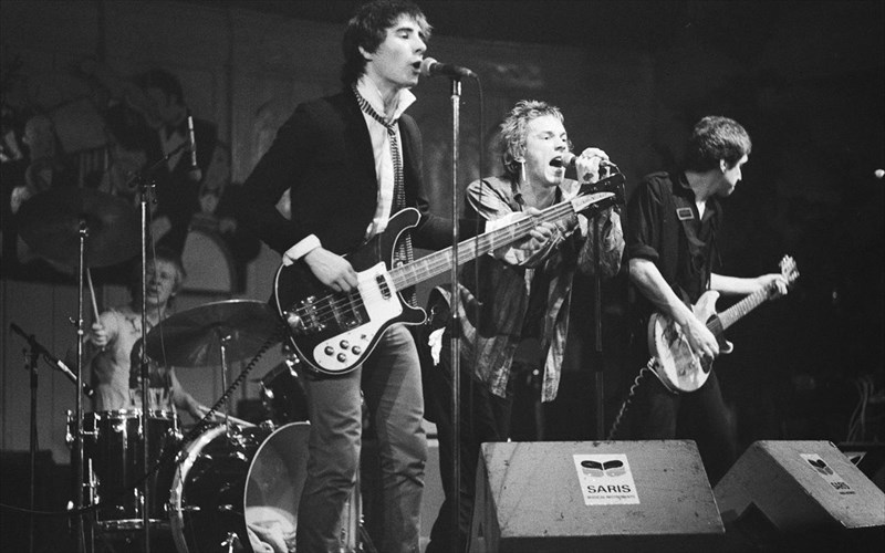 i-autobiografia-enos-monaxikou-sex-pistol