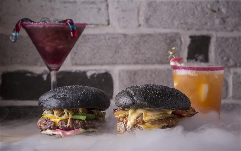 trick-or-treat-sta-burger-Joint