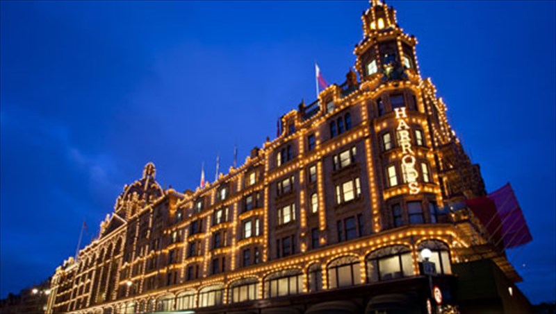 harrods-to-pio-diasimo-katastima-tou-kosmou-apokaluptei-ta-mustika-tou