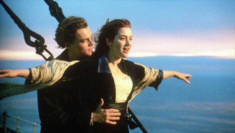 o-titanikos-ksanarxetai