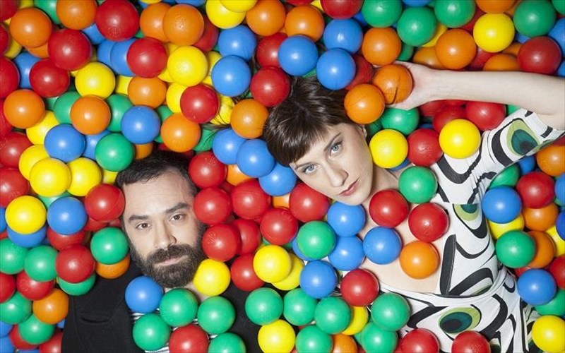 o-erotas-sta-xronia-tou-facebook-stoidruma-mixalis-kakogiannis