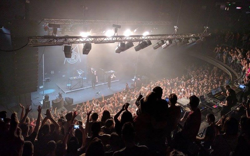 eidame-tous-moderat-ki-ekstasiastikame