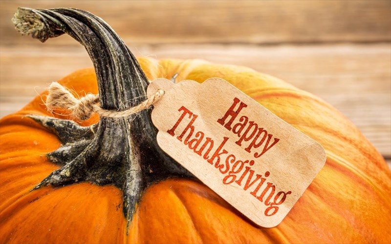 pos-giortazoun-to-thanksgiving-eksi-diaforetikes-xores