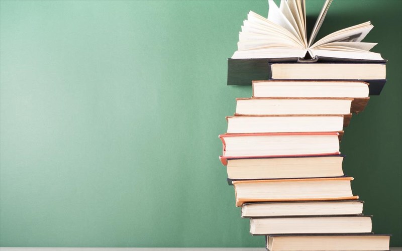 anakoinothikan-oi-braxeies-listes-ton-kratikon-brabeion-logotexnias