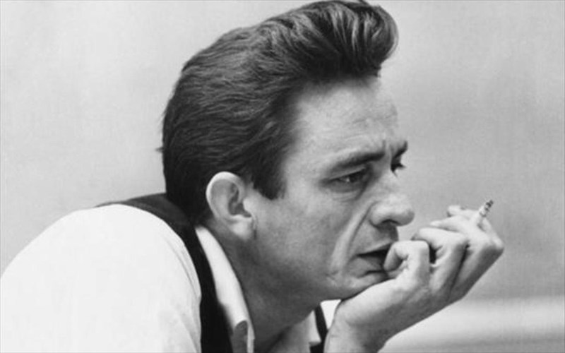 nonos-tarantoulas-o-Johnny-cash-kai-nea-sullogi-me-anekdota-poiimata-tou-Johnny-cash-kai-nea-sullogi-me-anekdota-poiimata-tou