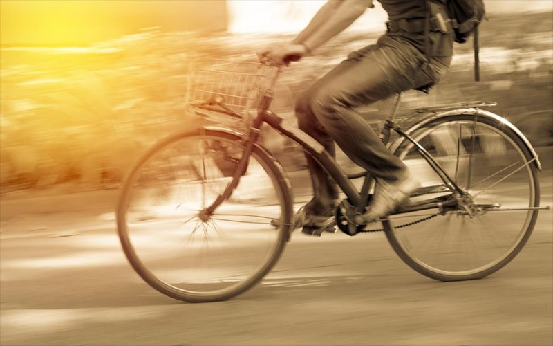 anakaluptoume-tis-geitonies-tis-athinas-me-to-podilato