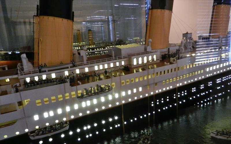 i-kina-ftiaxnei-to-pisto-antigrafo-tou-titanikou