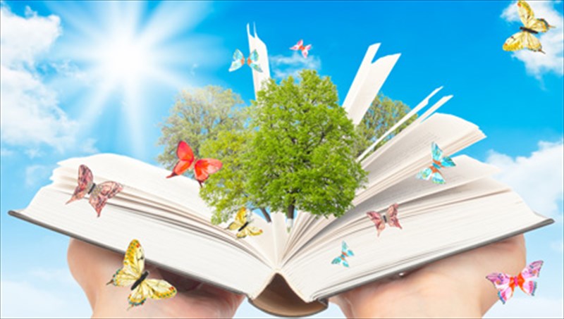 giortazontas-tin-pagkosmia-imera-bibliou