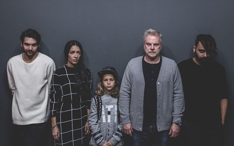 ilithia-asteia-sti-skini-tou-theatrou-argo