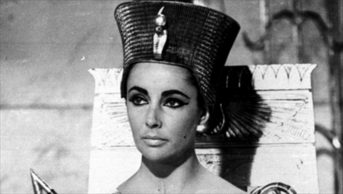 istorikes-anakribeies-ora-na-lampsei-i-alitheia-alitheia