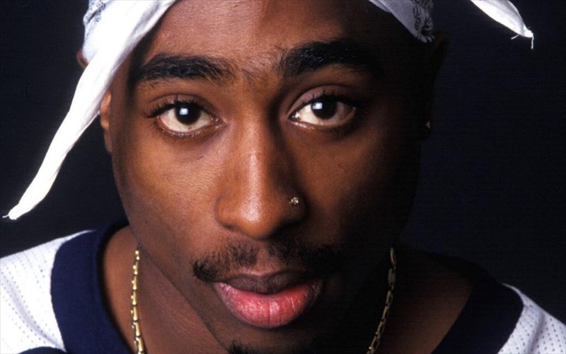 tupac-yes-kai-pearl-Jam-sto-rock-and-roll-hall-of-fame