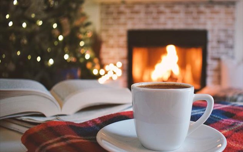 25-metafrasmena-biblia-gia-tis-giortes