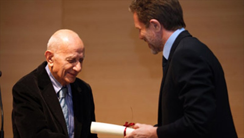 aponemithikan-ta-kratika-brabeia-logotexnias