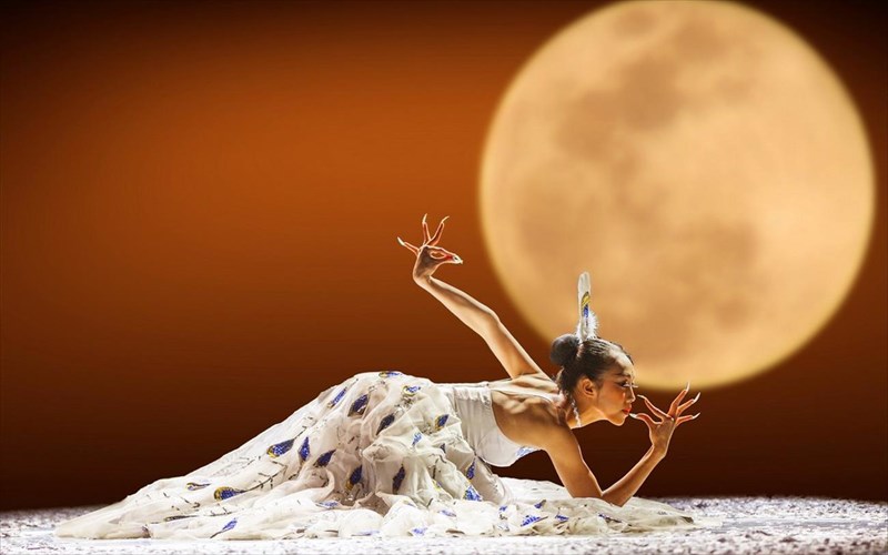 sugxrones-kinezes-gunaikes-stin-athina